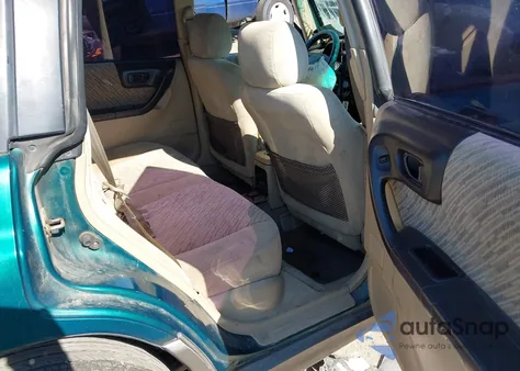 1999 Subaru Forester S из США, поврежденный, VIN JF1SF655XXG715891